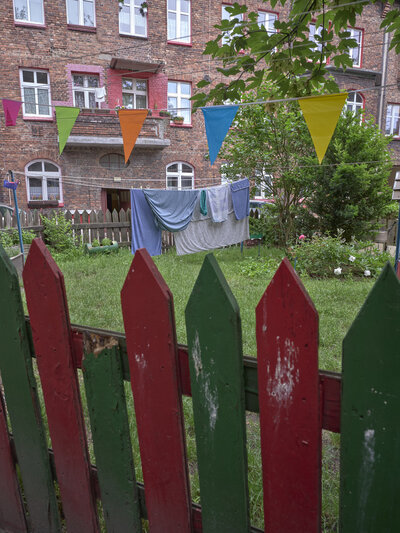 linge-cour-interieure-cite