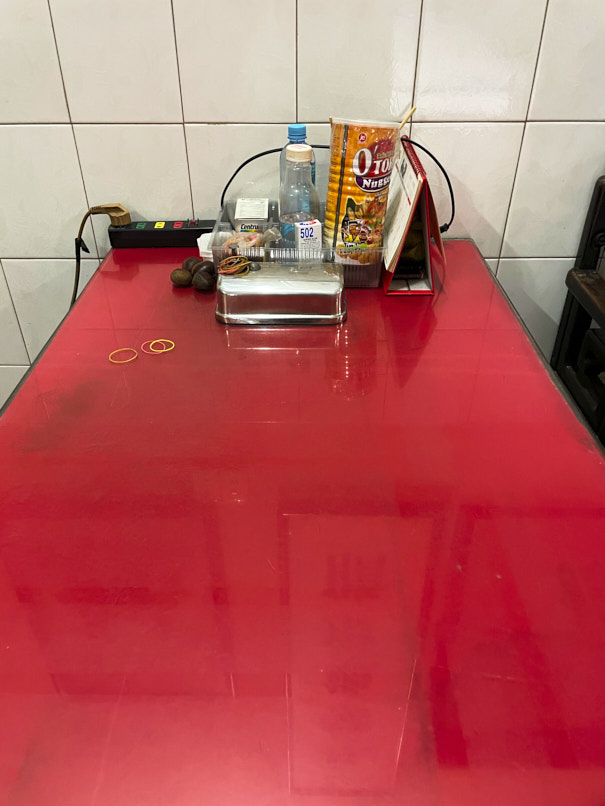 La table rouge